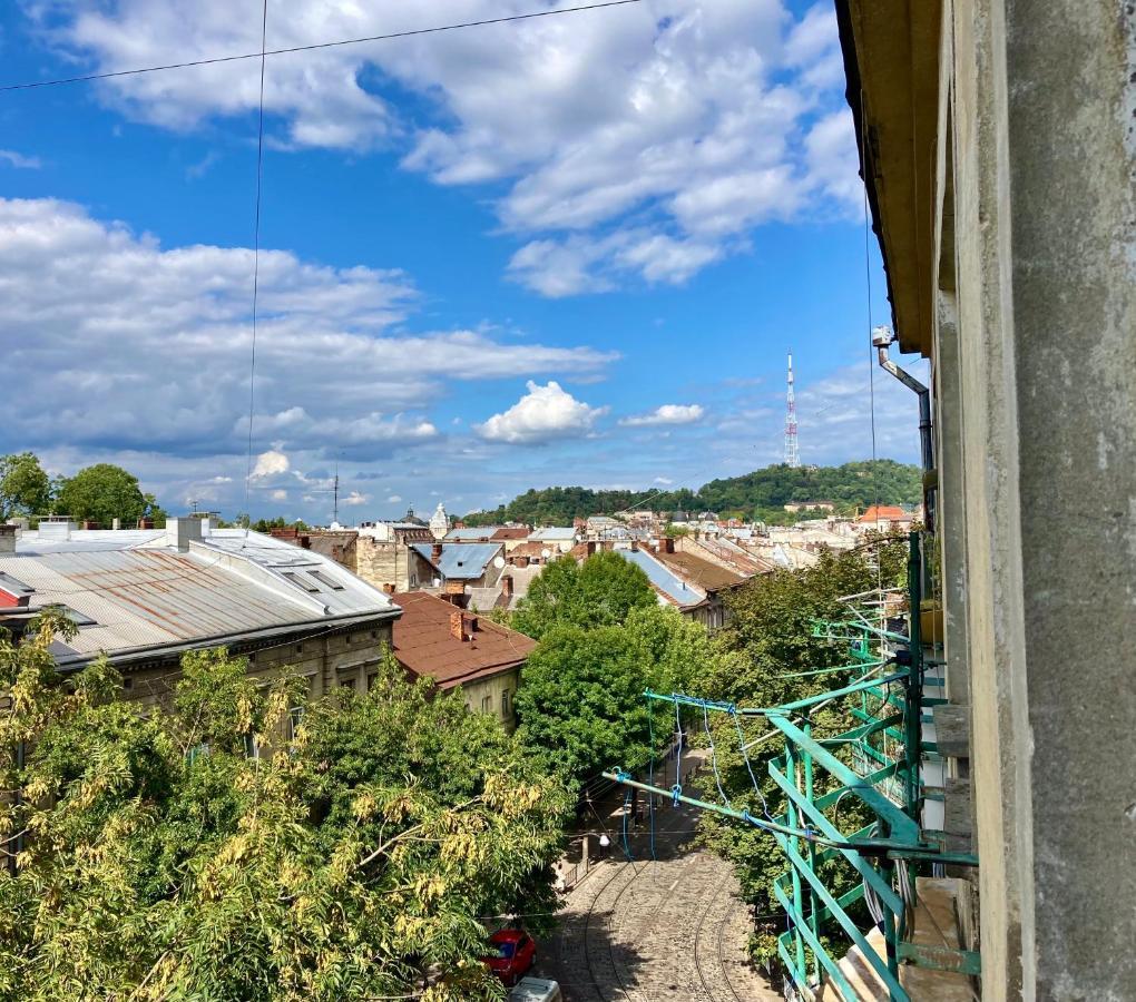 Valentine Apartment Lviv Eksteriør billede
