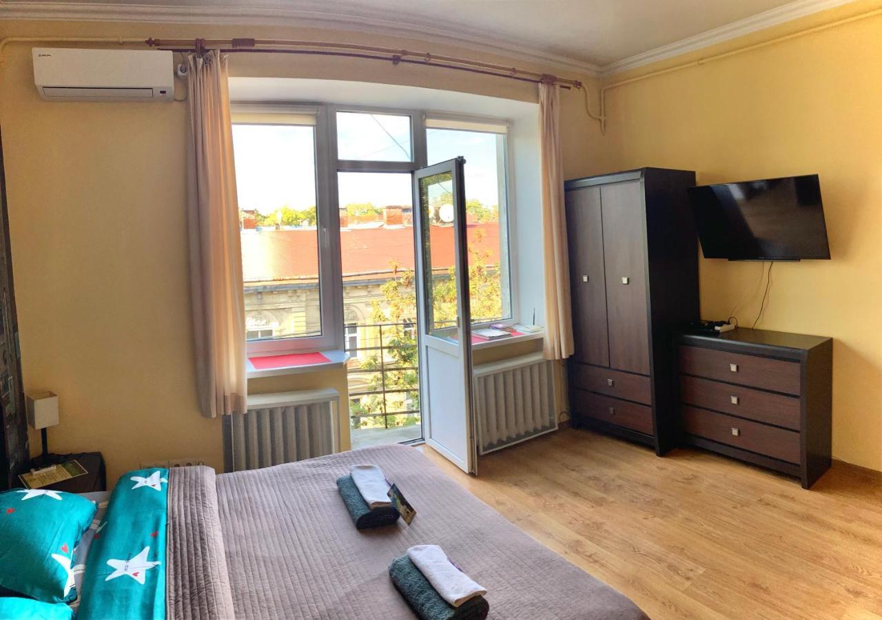 Valentine Apartment Lviv Eksteriør billede