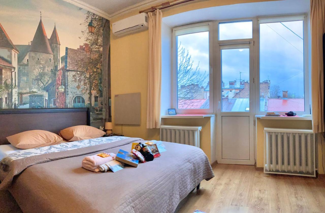 Valentine Apartment Lviv Eksteriør billede